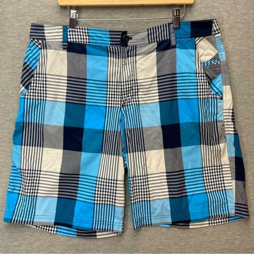 Lululemon Mens Blue Gray Plaid Golf Shorts Size 38